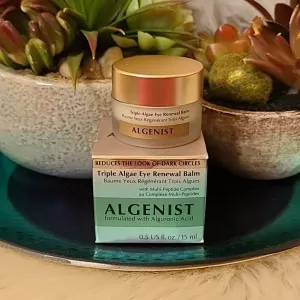 Algenist Triple Algae Eye Renewal Balm, Anti aging Vegan Eye Cream, Dark Circle Bag Remover, Standard Size 15ml/.5