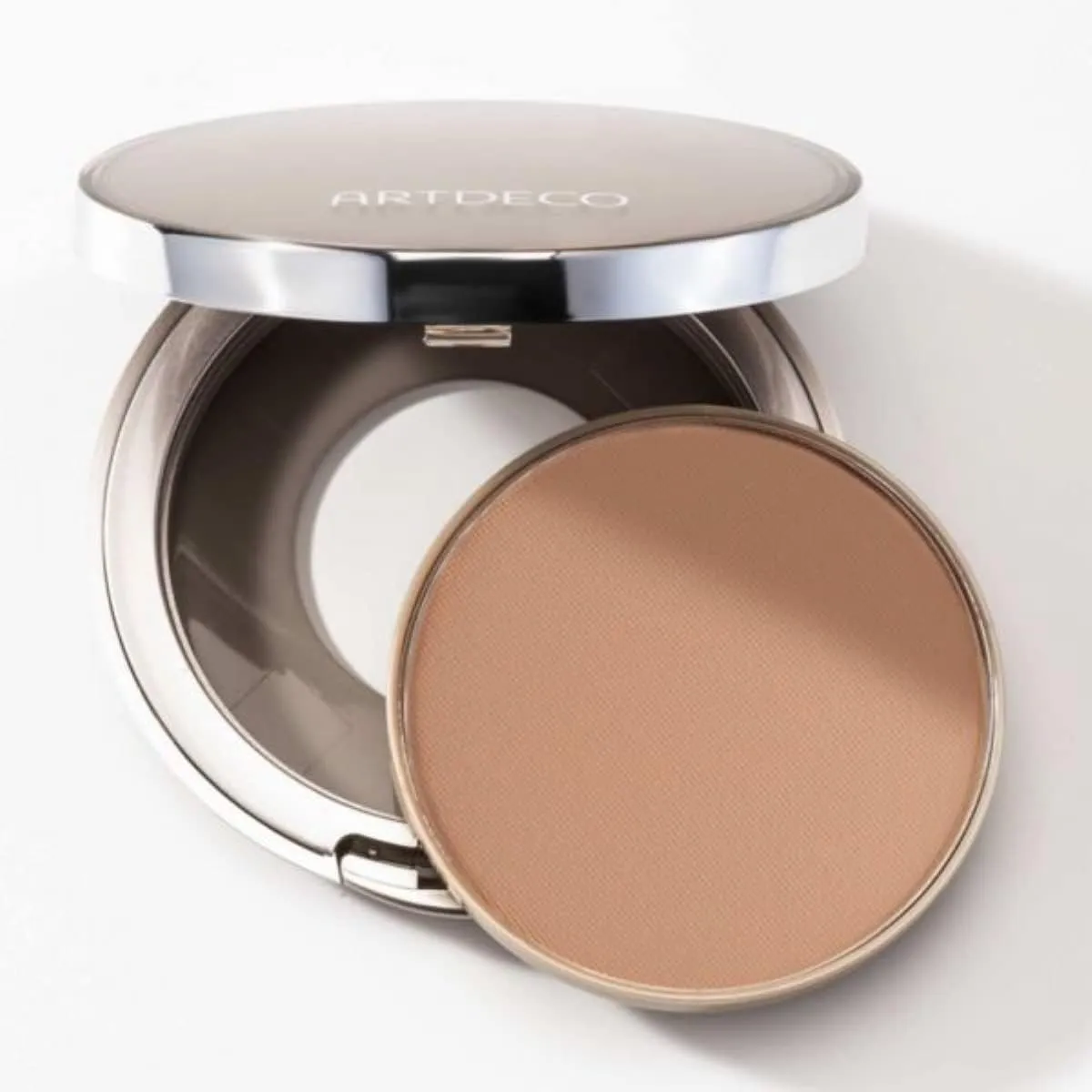 ARTDECO Hydra Mineral Compact Foundation - medium beige N65 - Hydrating loose powder compact for a soft matte finish - good coverage without mask-like effect - refillable - makeup - 0.35 Oz