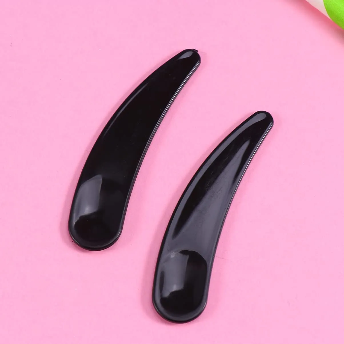 Beaupretty 100Pcs Mini Disposable Makeup Spatulas, Facial Cream Spoon Cosmetic Plastic Spatulas Scoops Tip Spatulas (Black)