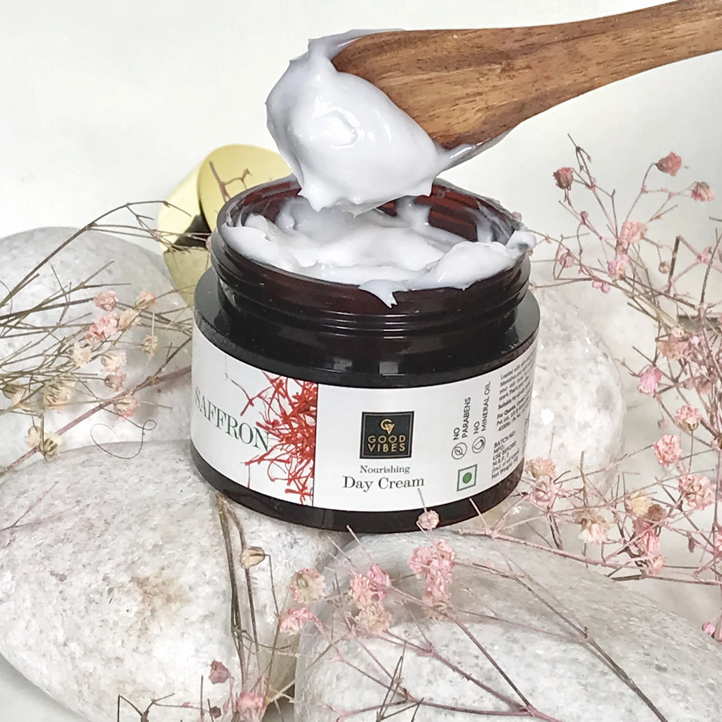 Good Vibes Saffron Nourishing Day Cream | Hydrating, Glow | With Coffee | No Parabens, No Sulphates, No Mineral Oil, No Animal Testing (100 g)
