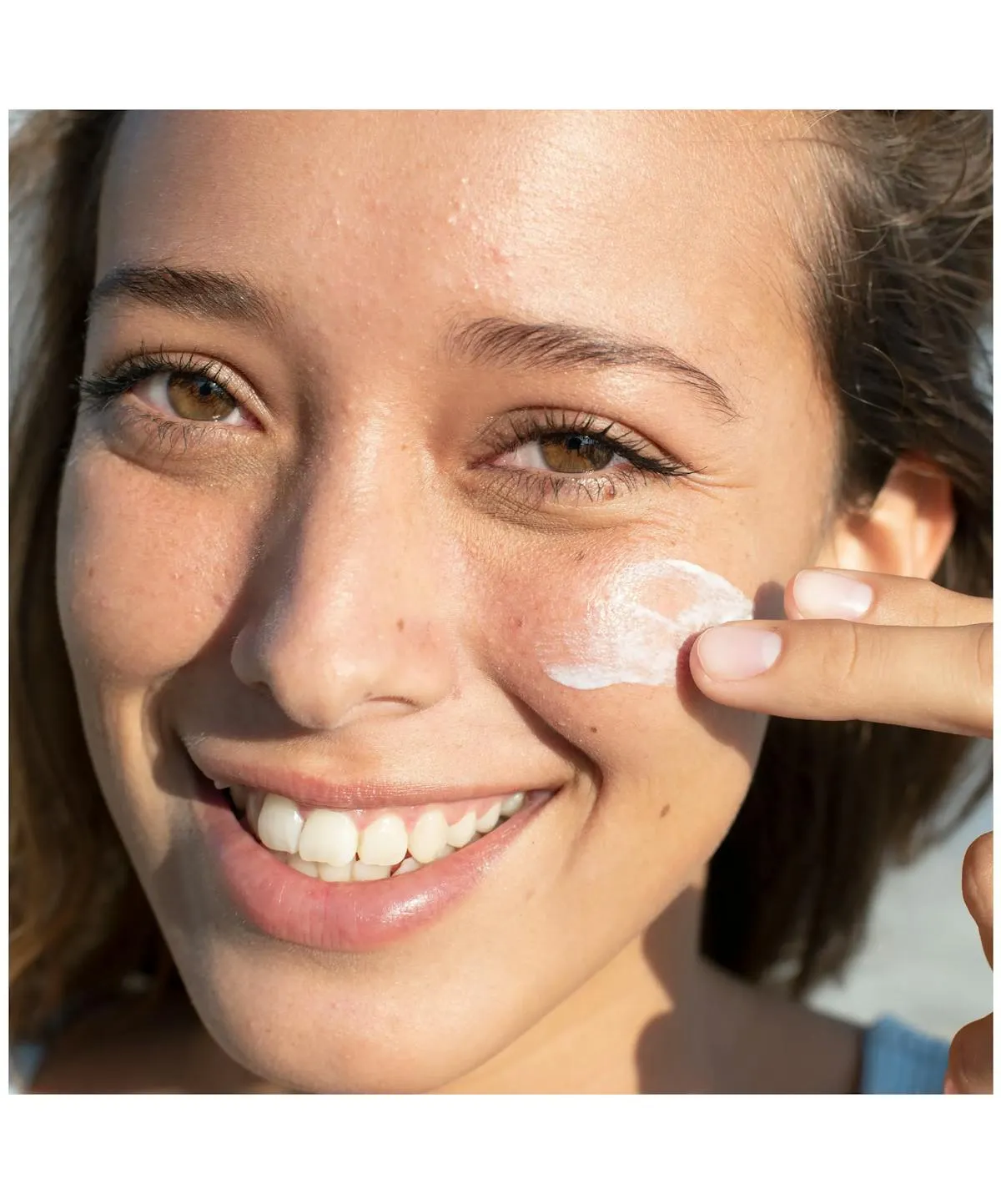 Neutrogena Age Shield Face Oil-Free Sunscreen Lotion - SPF 70